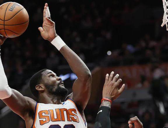 星空体育官网-保罗单人带队显出疲态 艾顿火线驰援恰逢其时