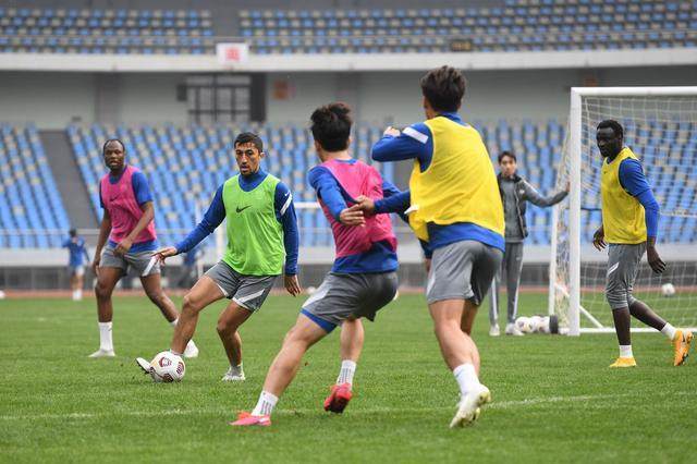 星空体育官网-【2021中超巡礼】招兵买马大扩军 沧州雄狮要换活法